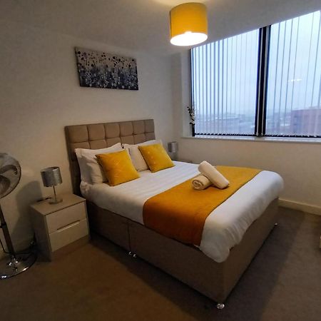 Kcs Broad Street Apartment เบอร์มิงแฮม ภายนอก รูปภาพ