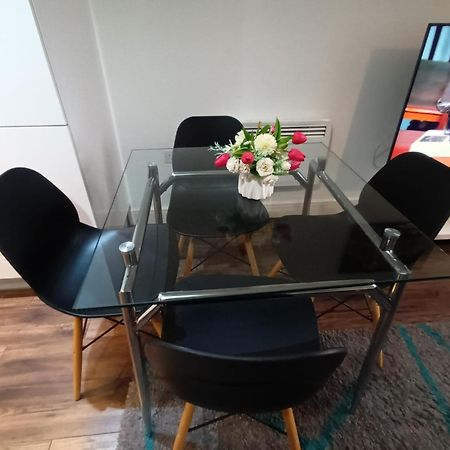Kcs Broad Street Apartment เบอร์มิงแฮม ภายนอก รูปภาพ