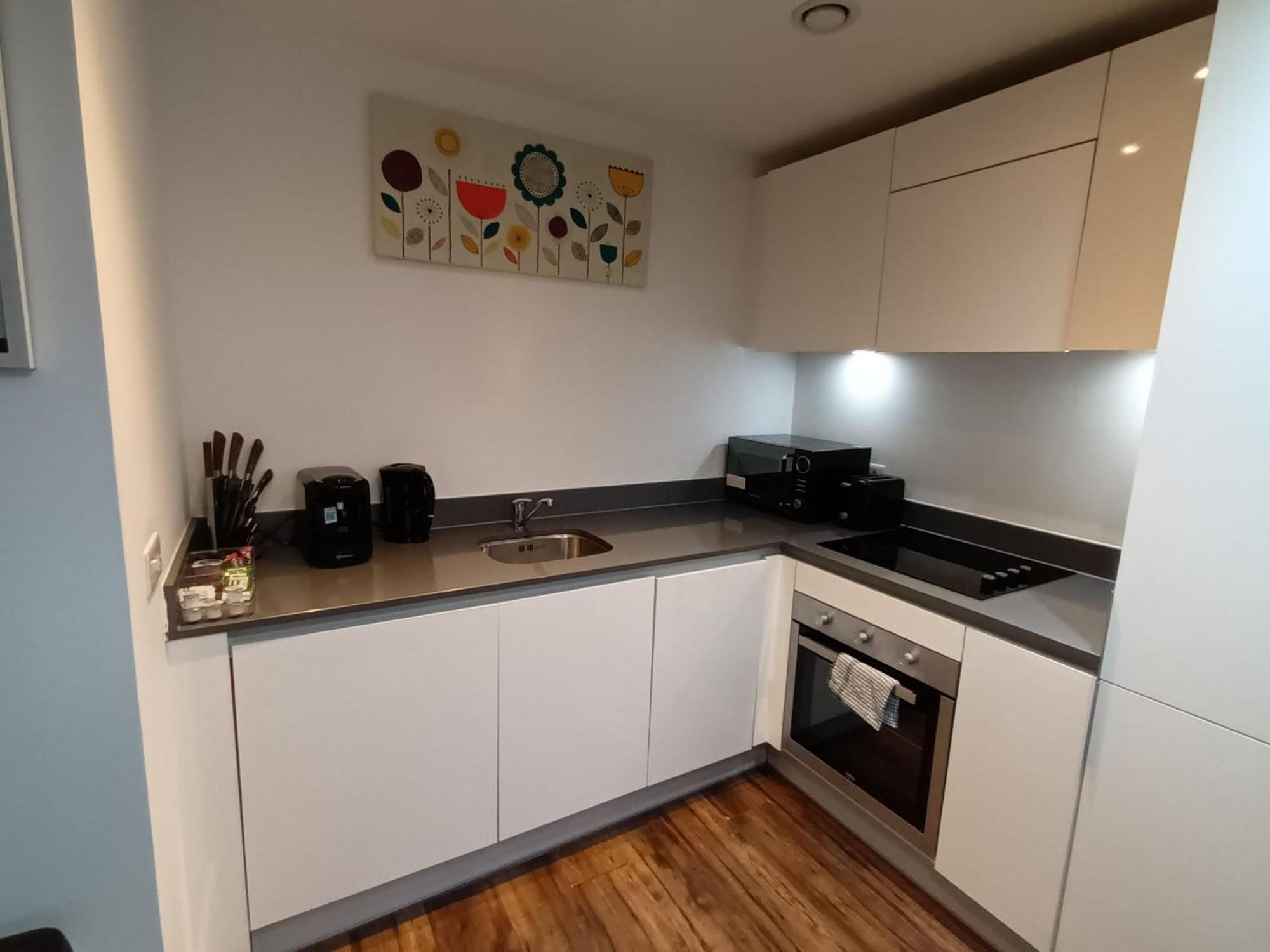 Kcs Broad Street Apartment เบอร์มิงแฮม ภายนอก รูปภาพ