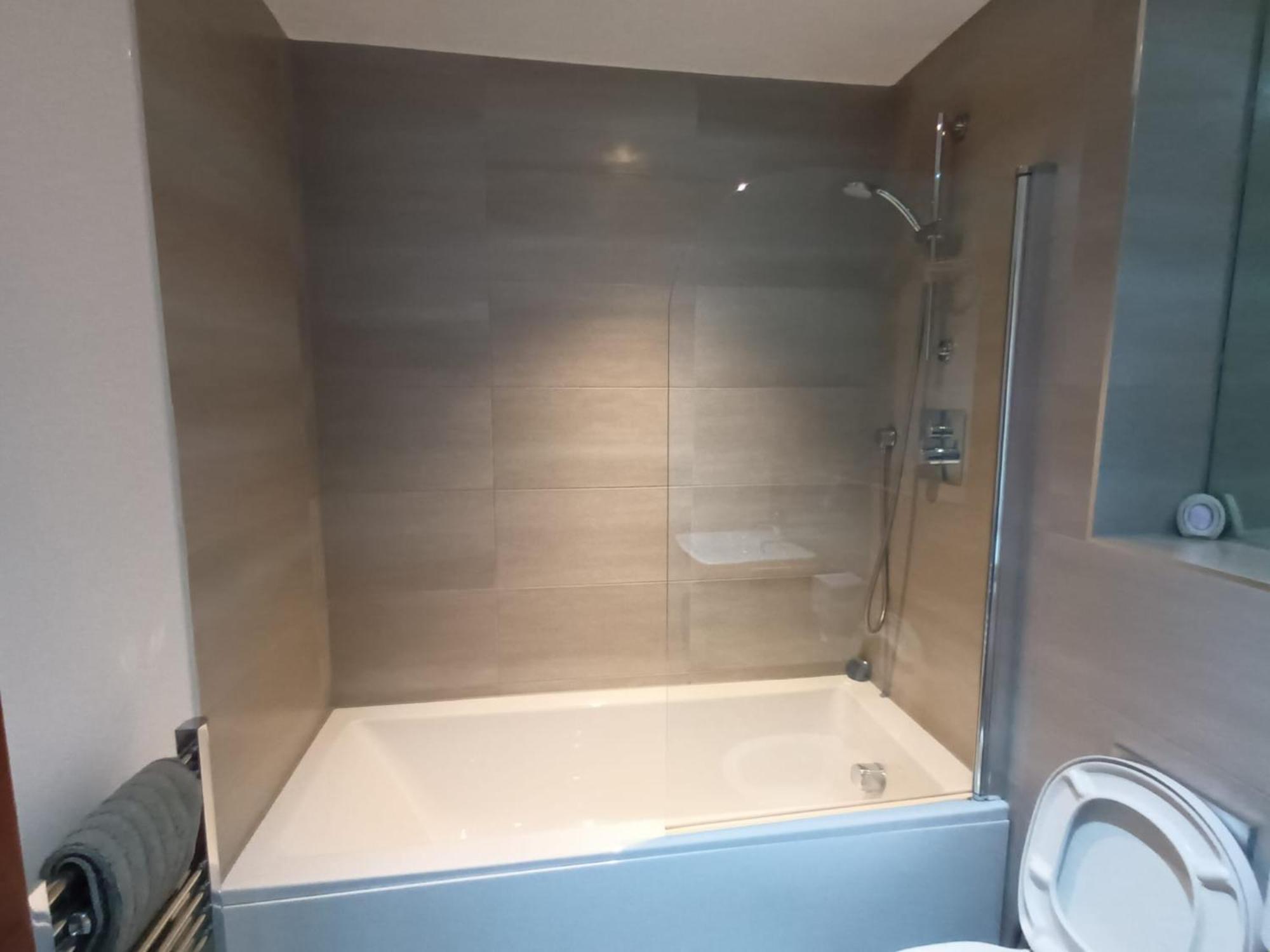 Kcs Broad Street Apartment เบอร์มิงแฮม ภายนอก รูปภาพ
